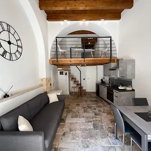 Ground Stone Apartment Bari