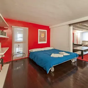 Fiori Flat , Roma Italia