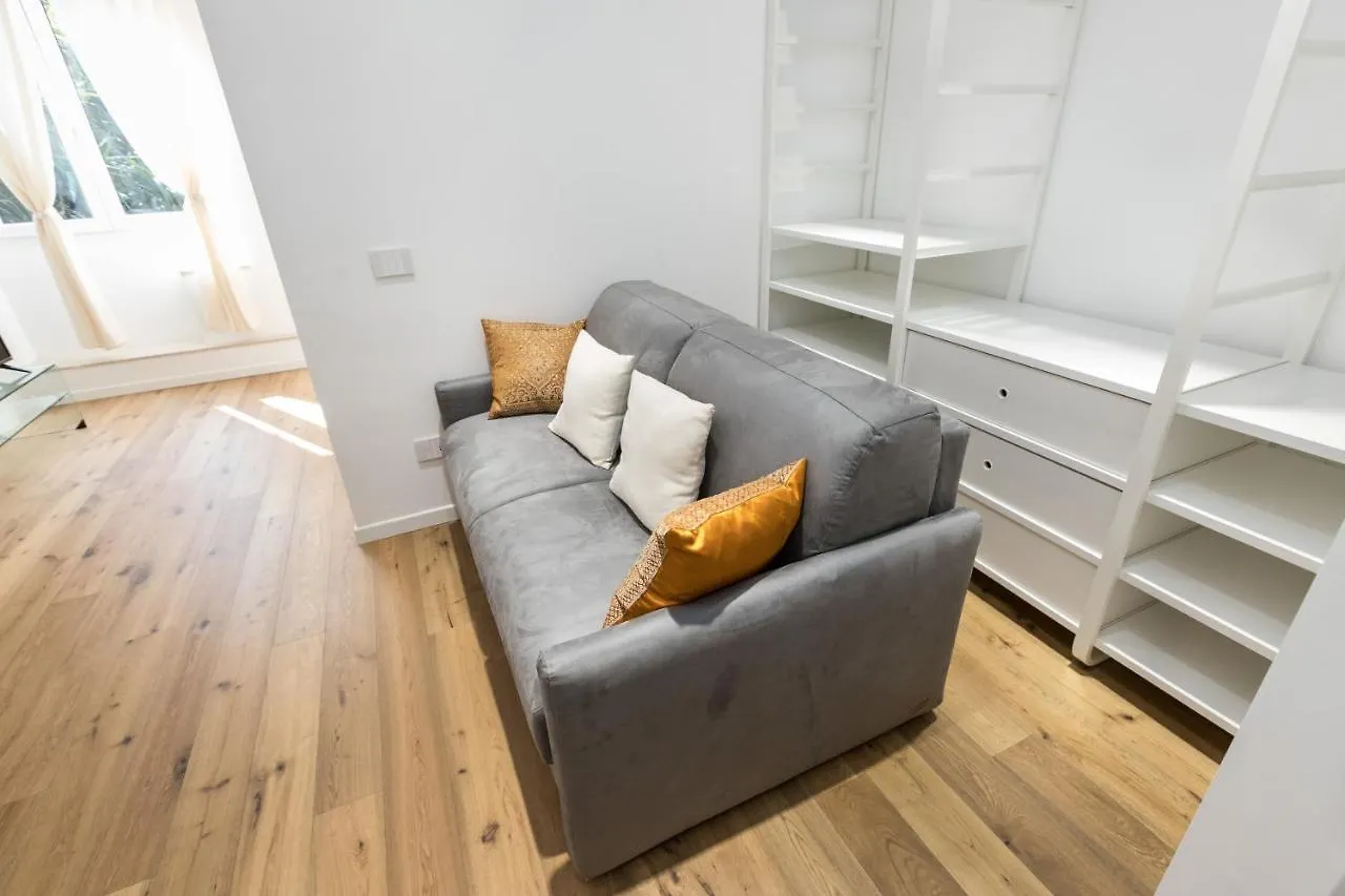 Magnoliaapartments - 18B Visconti Duomo Milan Italy